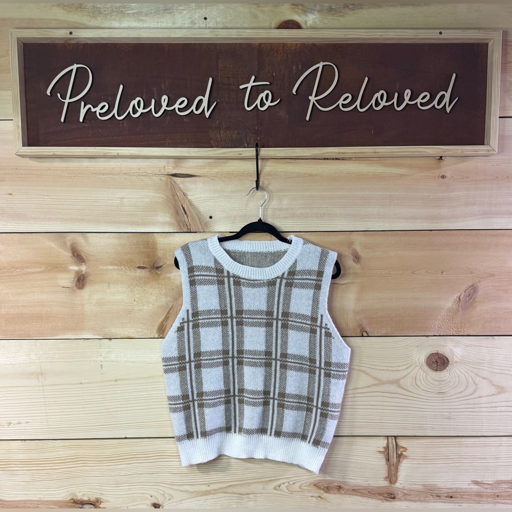White Tag Boutique Sweater Vest